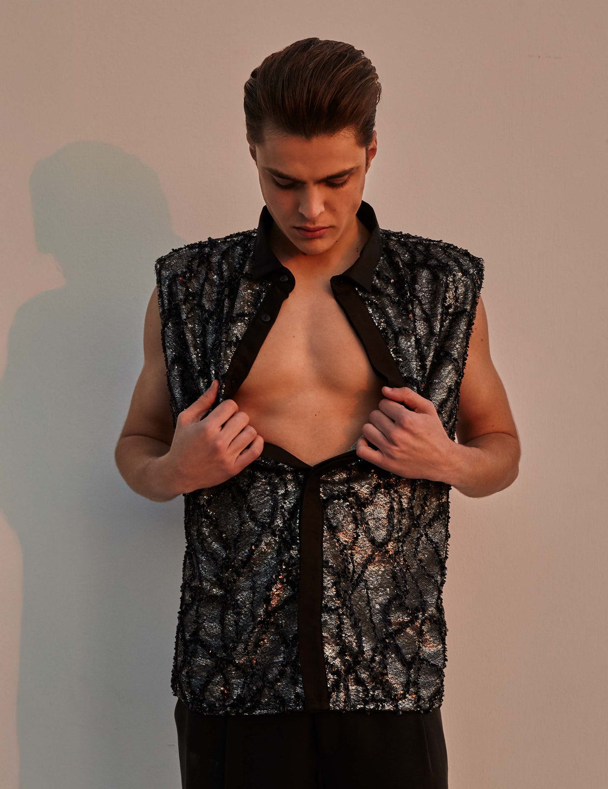 FUSION SLEEVELESS SHIRT